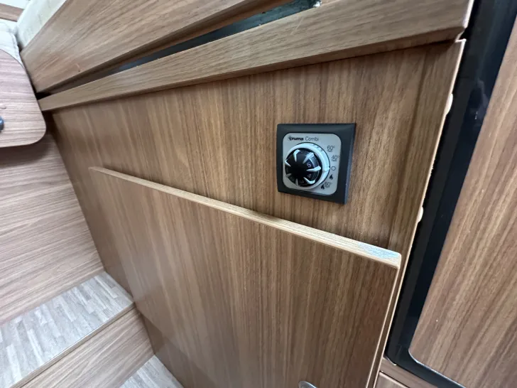 Fahrzeugbild Carado T 448 Dachklima, Wechselrichter #24