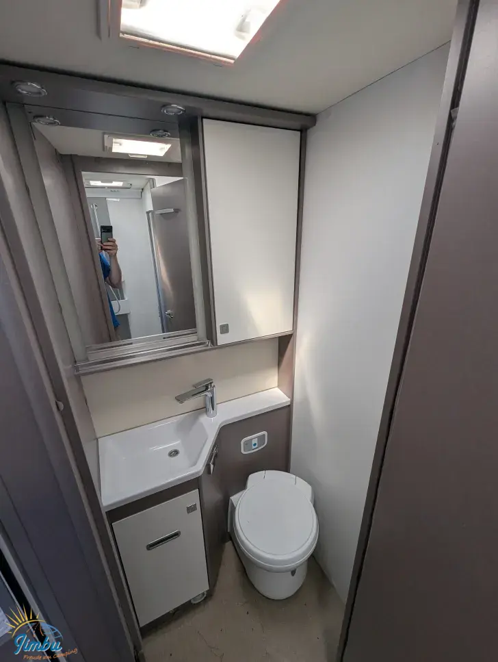 Fahrzeugbild Bürstner Lyseo TD 727 G Harmony Line 140 PS / Schalter, G9108 #21