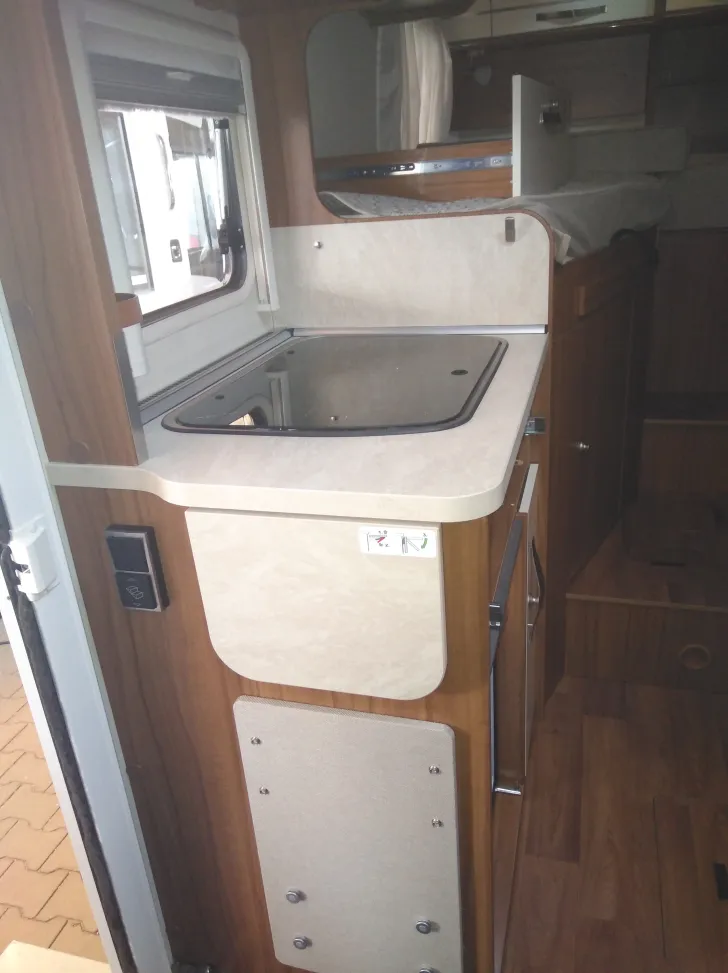 Fahrzeugbild Hymer Van 374 Sehr gepflegt #7