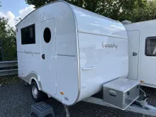 Fahrzeugbild Hobby Beachy 360 Neuwertig; Deichselbox; 1200 kg #1