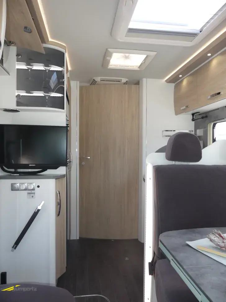 Fahrzeugbild Frankia Titan I 790 GD Hubstützenanlage/Luftfederung #12
