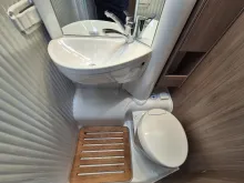 Fahrzeugbild Carado V347 *Bettenumbau Heck/Sitzgr.*Automatik* #25