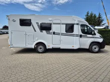 Fahrzeugbild Carado V347 *Bettenumbau Heck/Sitzgr.*Automatik* #42