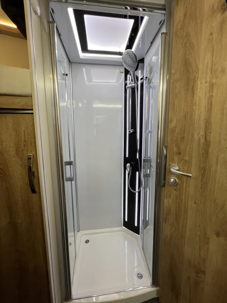 Fahrzeugbild Frankia F-Line A 740 Plus (536) #30