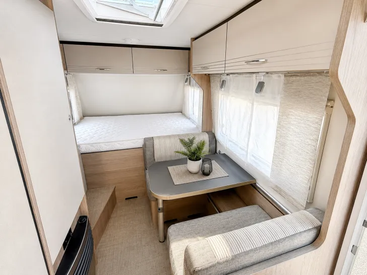 Fahrzeugbild Bürstner Premio Life 425 TS Pakete 1 + 2 #11