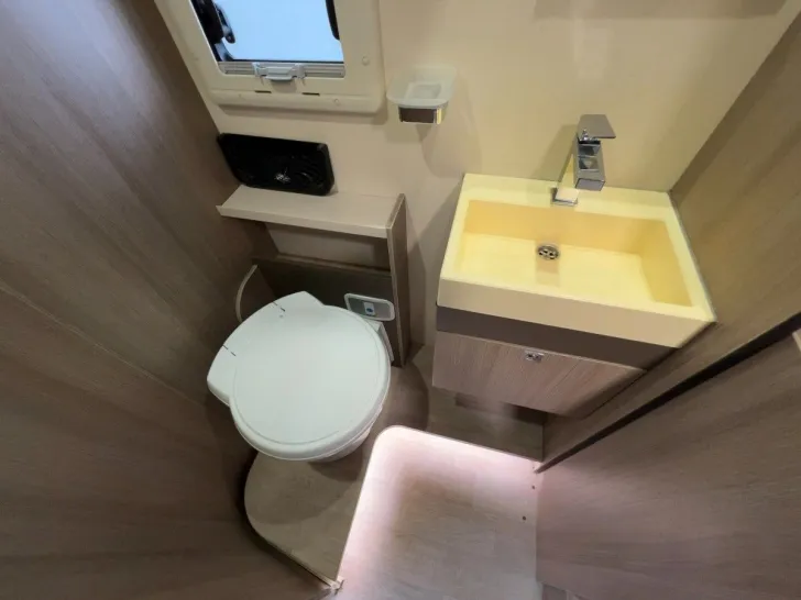 Fahrzeugbild Chausson Welcome 727 GA/Einzelbetten/Garage/FINANZIERUNG #15
