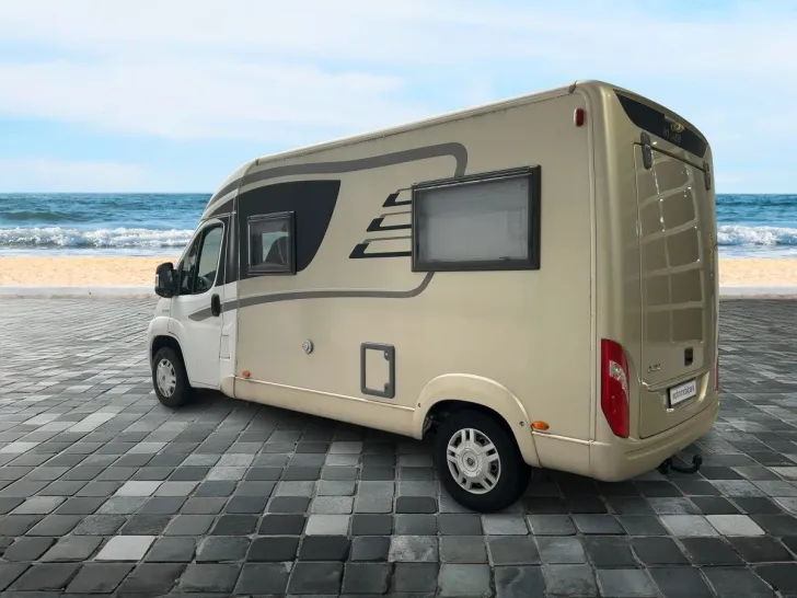 Fahrzeugbild Hymer Compact 404/Festbett/Klima/Markise/Euro5/AHK #3