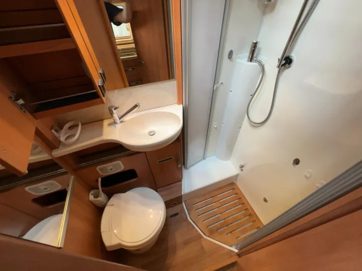 Fahrzeugbild Hymer T 588 SL /Einzelbetten/Garage/FINANZIERUNG #14