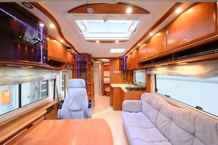 Fahrzeugbild Concorde Charisma I 790 H/Automatik/Festbett+Hubbett/2xKl #11