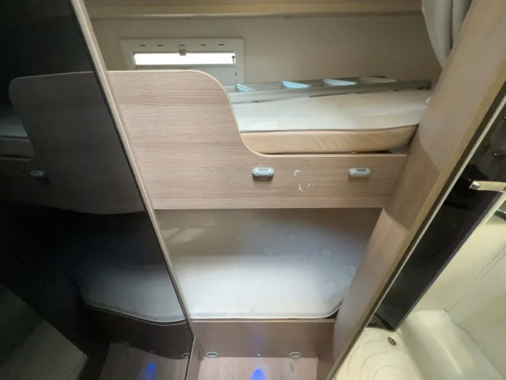 Fahrzeugbild Chausson Flash C 646 / Etagenbetten/ Klima / Garage #13