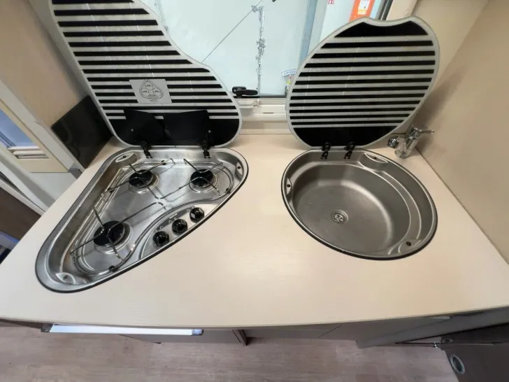 Fahrzeugbild Chausson Flash C 646 / Etagenbetten/ Klima / Garage #15