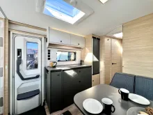 Fahrzeugbild Fendt Apero Activ 560 SKM #11