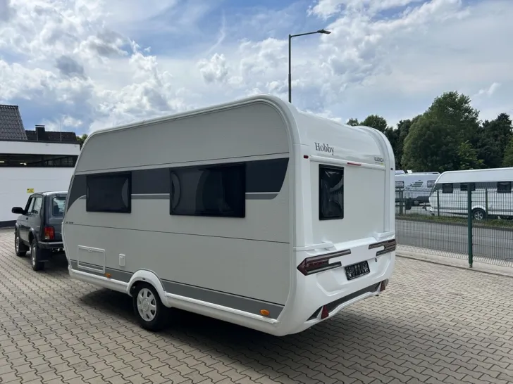 Fahrzeugbild Hobby De Luxe 400 SFe #3