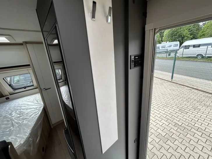 Fahrzeugbild Hobby De Luxe 400 SFe #15