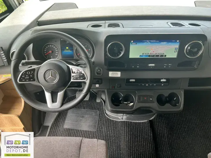 Fahrzeugbild Frankia M-Line I 7400 PLUS 5,5 to Luftf Hubst 4 Sitzpl #12