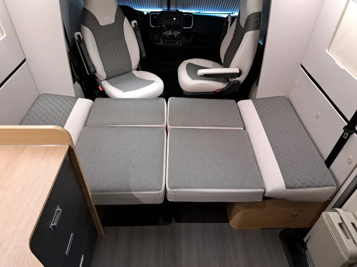 Fahrzeugbild Adria Coral 670 DL 60 Years #12
