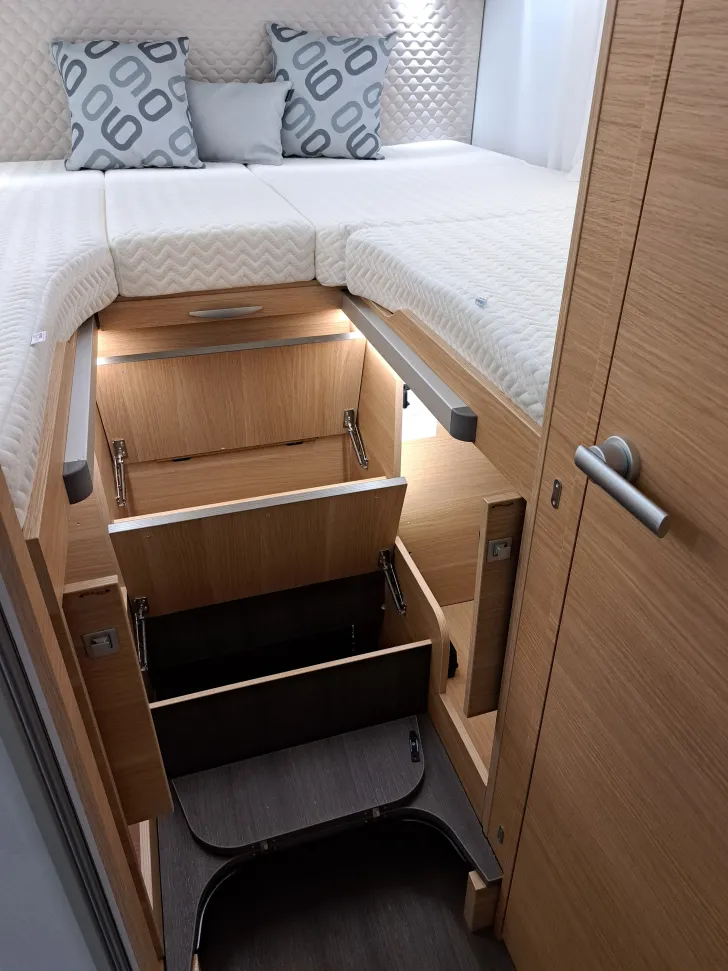 Fahrzeugbild Adria Coral 670 DL 60 Years #20