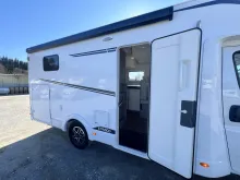 Fahrzeugbild Etrusco T-Modell Base 6.9 SB Kamera | Markise | Hubbett #8