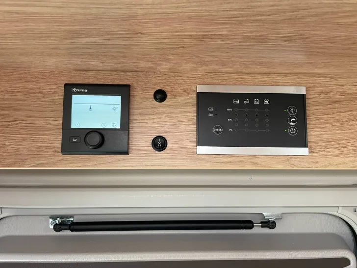 Fahrzeugbild Knaus SKY TI 700 MEG IC-LINE #43