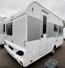 Fahrzeugbild Knaus Sport 420 QD Duschausbau #1