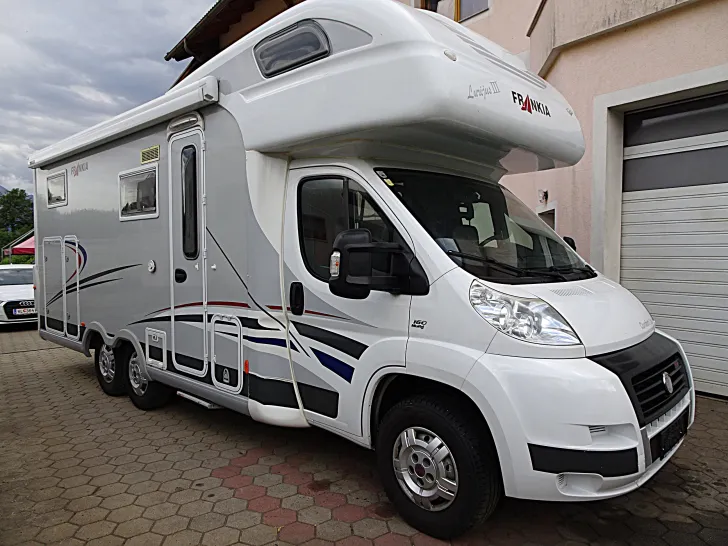 Fahrzeugbild Frankia Luxury Class Top Zustand #1