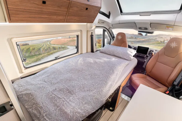 Fahrzeugbild Westfalia Columbus Liner First Edition 540Ah Lithium Solar #9