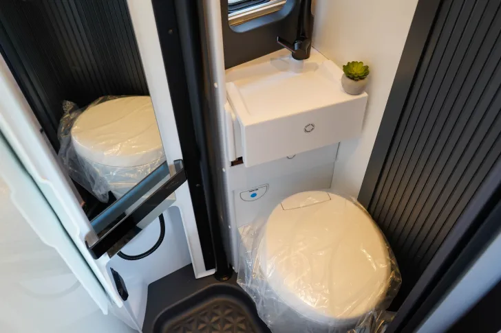 Fahrzeugbild Knaus BoxLife 540 MQ Platinum Selection Automatik | Klima | Care-Drive #13