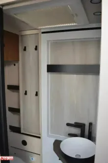 Fahrzeugbild Bürstner Signature SFT 7.0 #30