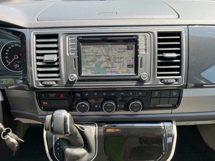 Fahrzeugbild VW California T6 Ocean Cali Ocean top gepflegt #8