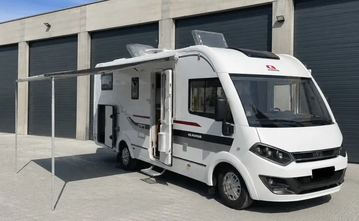Fahrzeugbild Adria Sonic Axess I 700 SL TOP Zustand #1