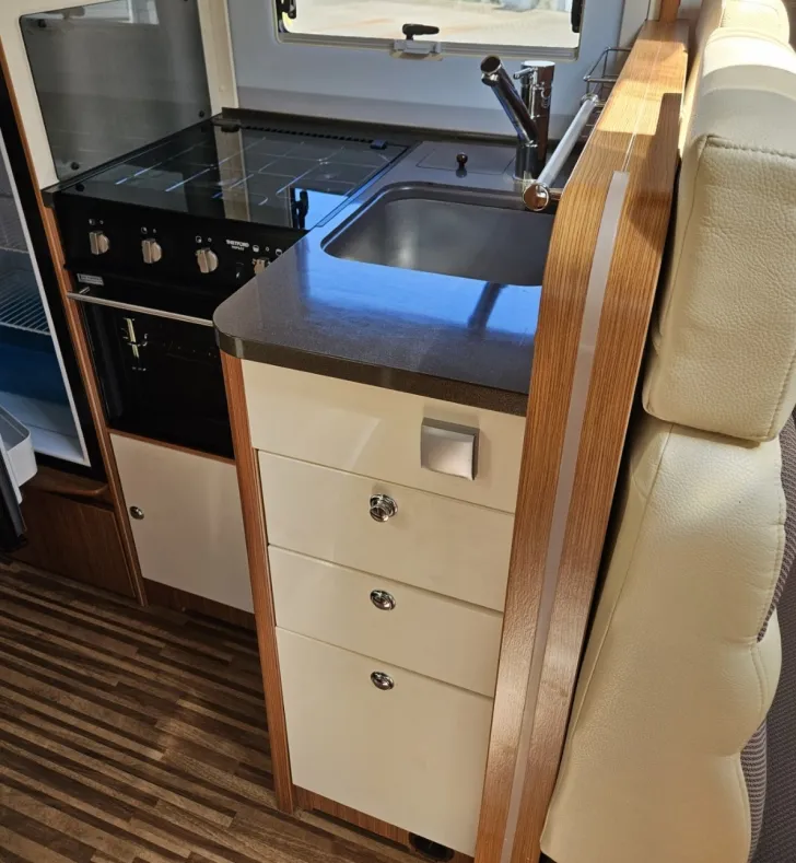 Fahrzeugbild Adria Sonic Axess I 700 SL TOP Zustand #5