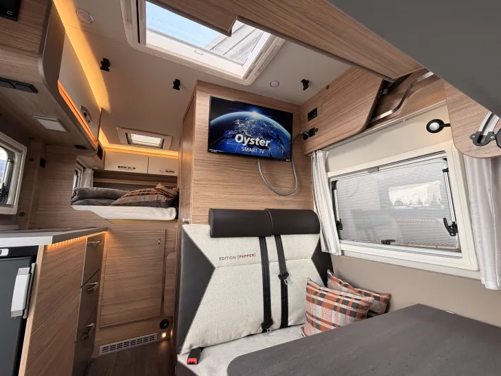 Fahrzeugbild Weinsberg X-CURSION VAN 500 MQ EDITION [PEPPER] 3,5 t. ACC, el.Stufe Voll-LED #11