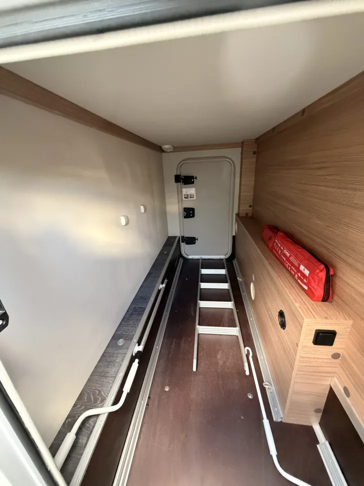 Fahrzeugbild Weinsberg X-CURSION VAN 500 MQ EDITION [PEPPER] 3,5 t. ACC, el.Stufe Voll-LED #17