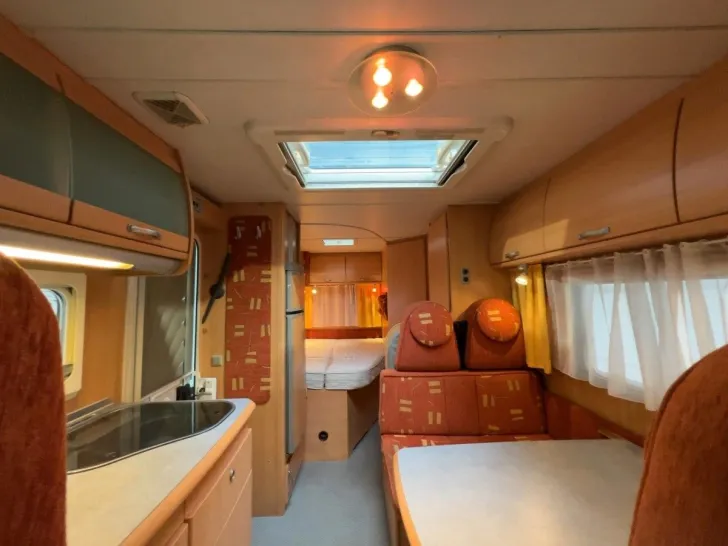 Fahrzeugbild Rotec 642 TI /NUR 66 TKM/ FESTBETT / Klimaanlage #10