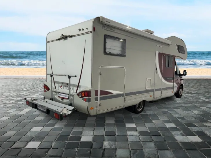 Fahrzeugbild Dethleffs Fortero A 6975/Festbett/Garage/Klima/Solar/Marki #4