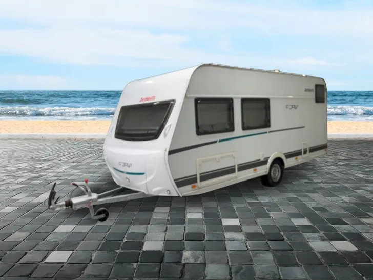 Fahrzeugbild Dethleffs C-Joy 480 QLK/Festbett+Etagenbetten/2.Hand #2