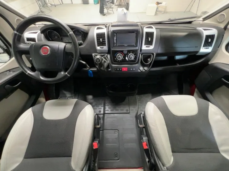 Fahrzeugbild Pilote V 630J/Einzelbetten+AUFSTELLDACH/TOP #7