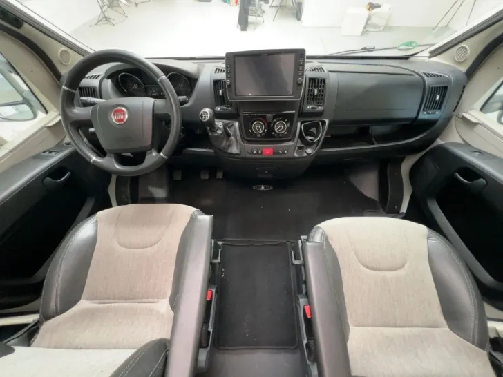 Fahrzeugbild Adria Coral 670 DL Plus/1.HD/Einzelbetten/Klima/Garage #6