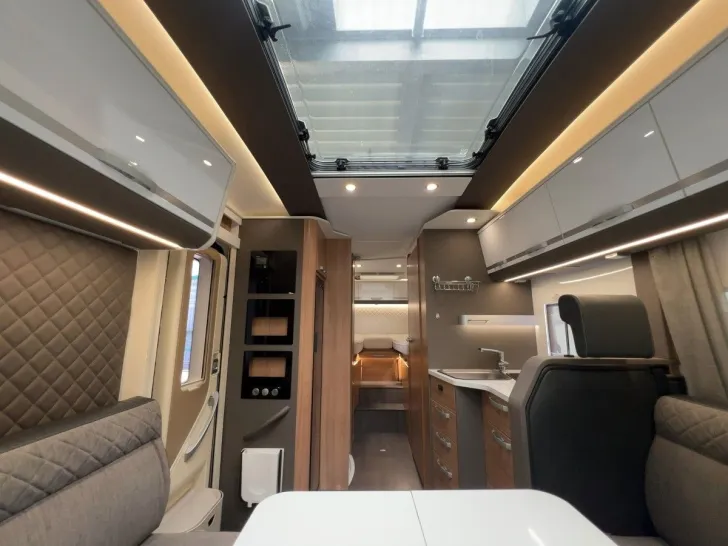 Fahrzeugbild Adria Coral 670 DL Plus/1.HD/Einzelbetten/Klima/Garage #10
