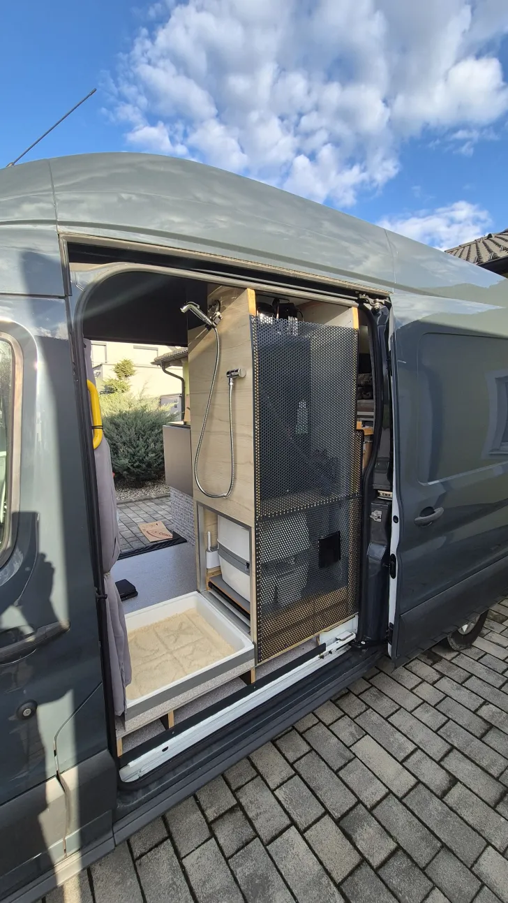 Fahrzeugbild Ford Transit 3,2 TDCi 4X4 TOP gepflegt NEU #10