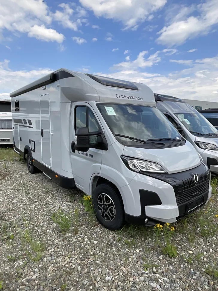 Fahrzeugbild Crosscamp EXPDN T 7.4 E Peugeot Multimediasystem gratis! #1