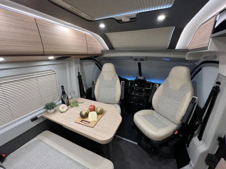 Fahrzeugbild Malibu Van charming GT skyview 640 LE (757) #13