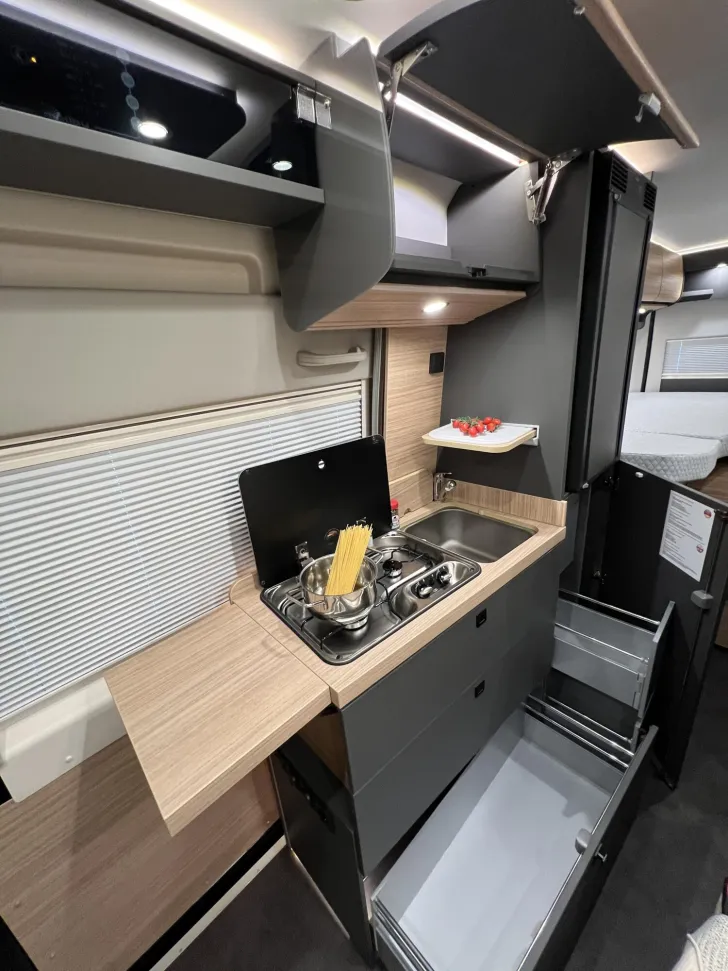 Fahrzeugbild Malibu Van charming GT skyview 640 LE (757) #20
