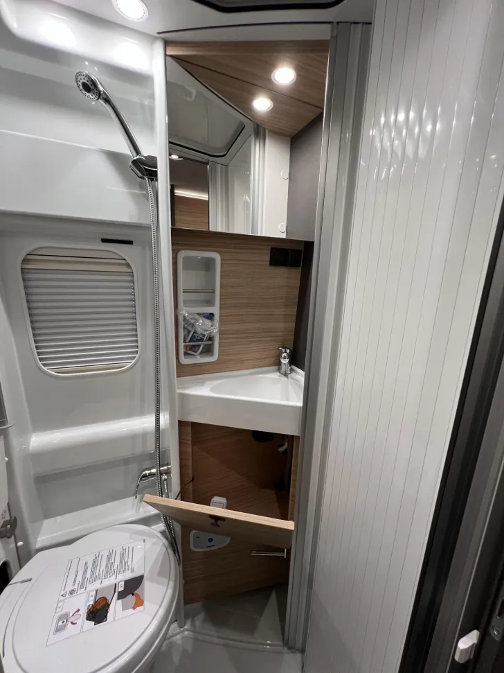 Fahrzeugbild Malibu Van charming GT skyview 640 LE (757) #31