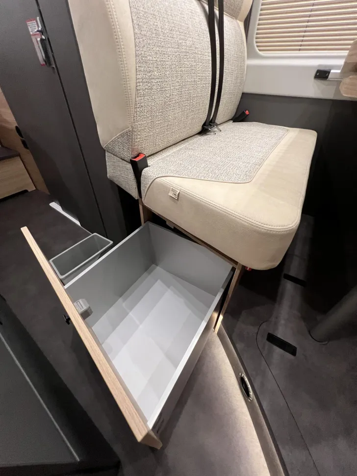 Fahrzeugbild Malibu Van charming GT skyview 640 LE (757) #35