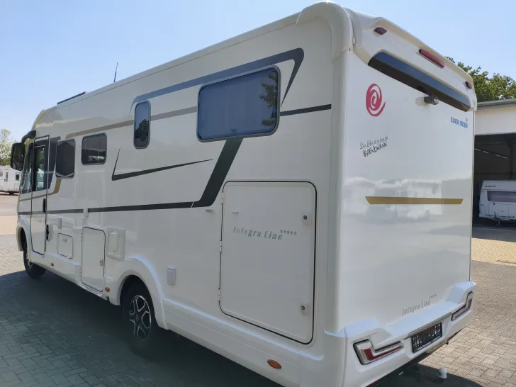 Fahrzeugbild Eura Mobil Integra Line 720 EF Mondial Edition -VOLLAUSSTATTUNG- #4