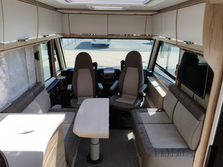 Fahrzeugbild Eura Mobil Integra Line 720 EF Mondial Edition -VOLLAUSSTATTUNG- #10