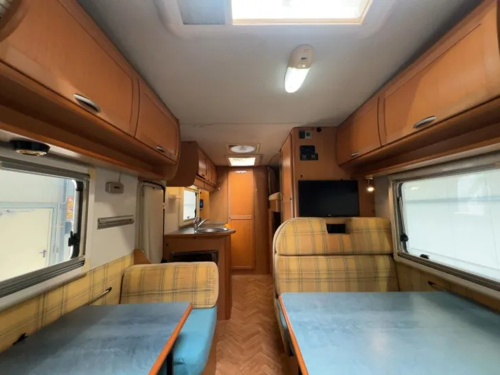 Fahrzeugbild Ahorn Camp Camp 721/Mercedes 316 CDI/Markise/Etagebetten #8