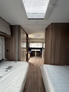 Fahrzeugbild Fendt Tendenza 560 SG/2.000 kg/Bettauszug/Unidose/BigF #9