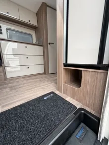 Fahrzeugbild Fendt Tendenza 560 SG/2.000 kg/Bettauszug/Unidose/BigF #11